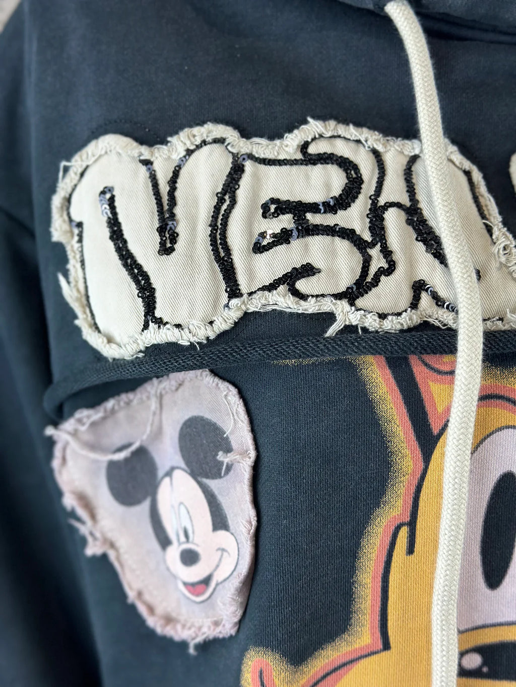 Pluto New York Hoodie in Schwarz