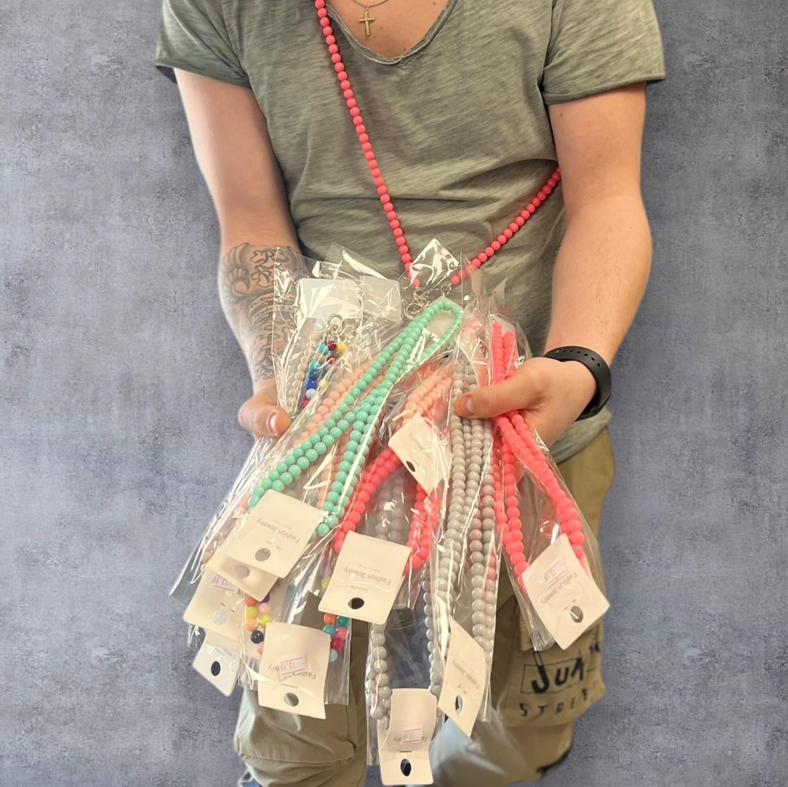 Stylische Handykette – in trendigen Farben